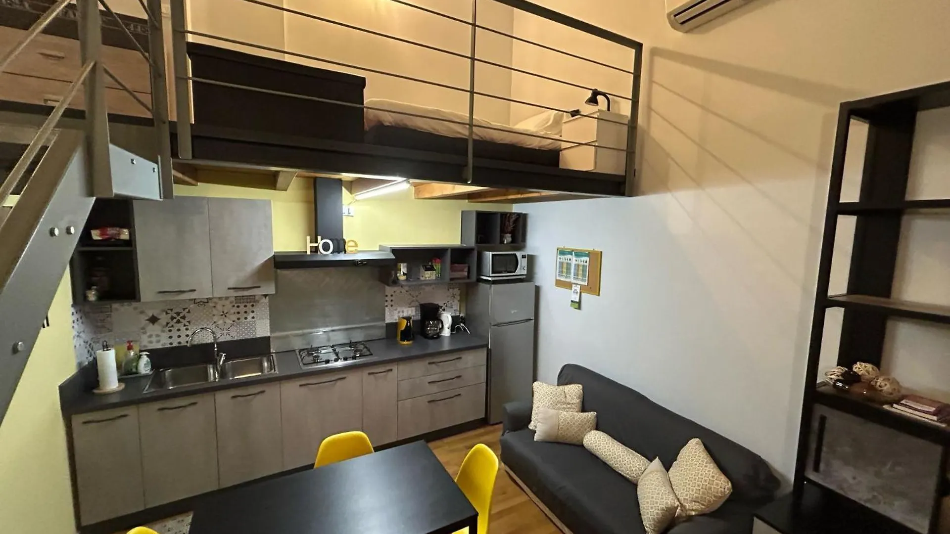 3T House Casa Vacanze Cremona 0*,  Italia